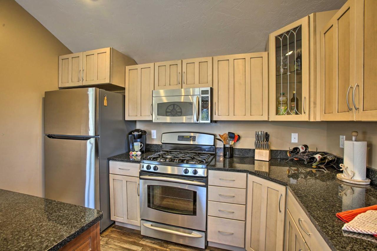 Cozy And Urban Ludington Apt About 1 Mi To Lake Michigan Extérieur photo
